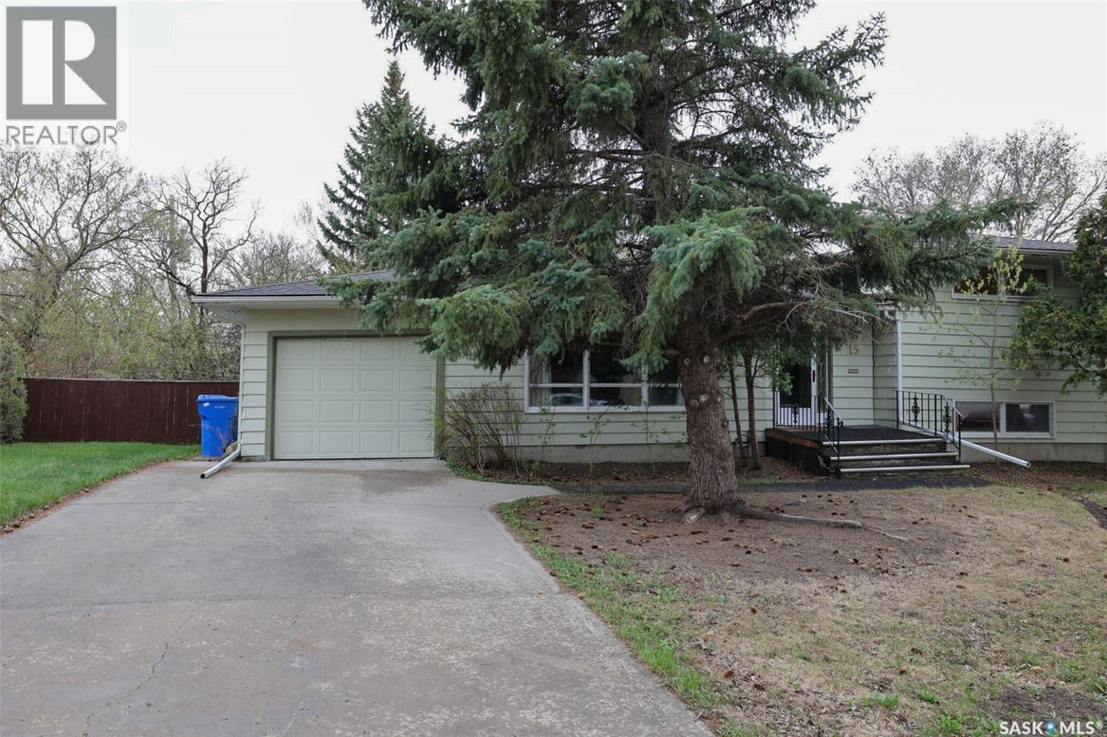 15 Academy Park Road, Regina, Saskatchewan  S4S 4M8 - Photo 39 - SK036091