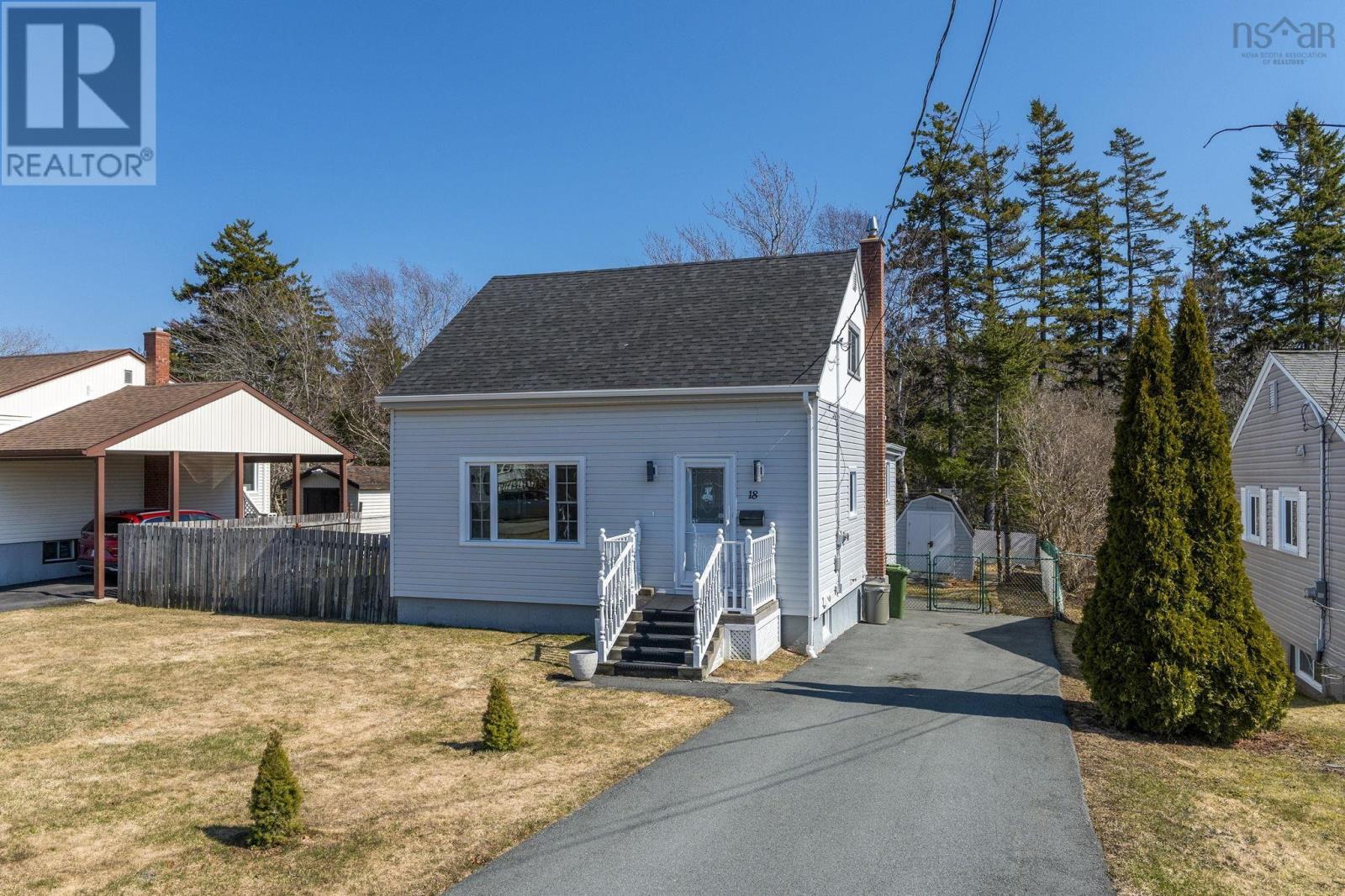 18 Devon Crescent, Halifax, Nova Scotia  B3R 2G3 - Photo 1 - 202607406