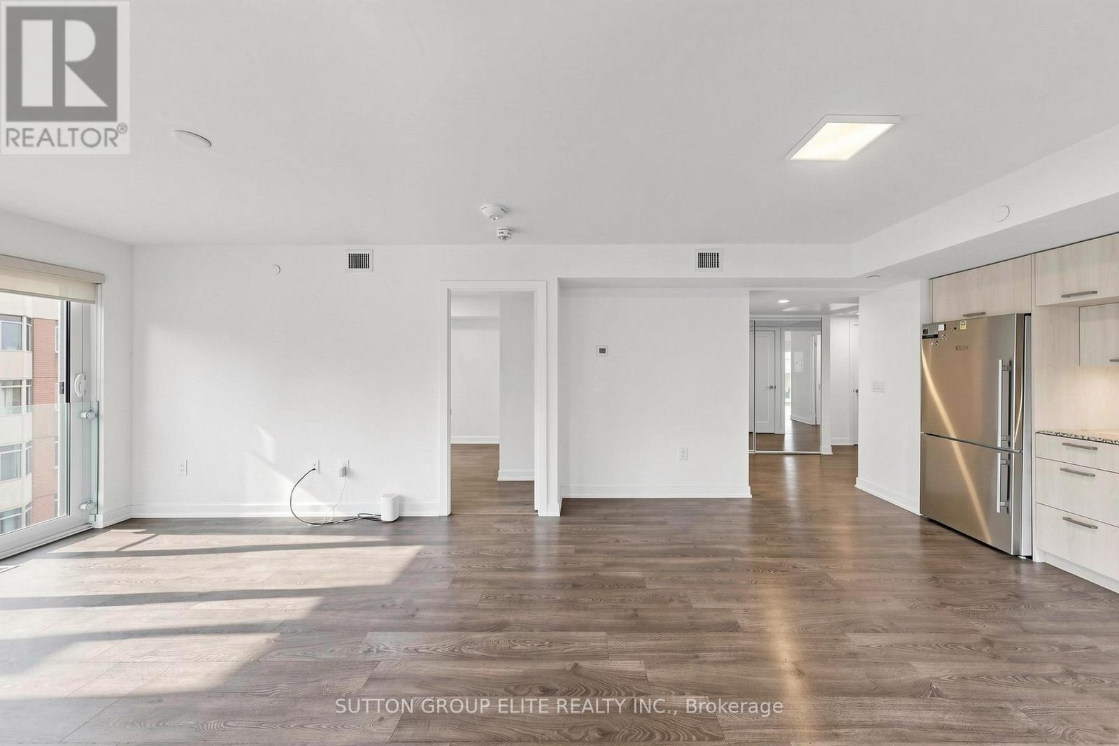 612 - 50 Mccaul Street, Toronto, Ontario  M5T 0B6 - Photo 8 - C13135148