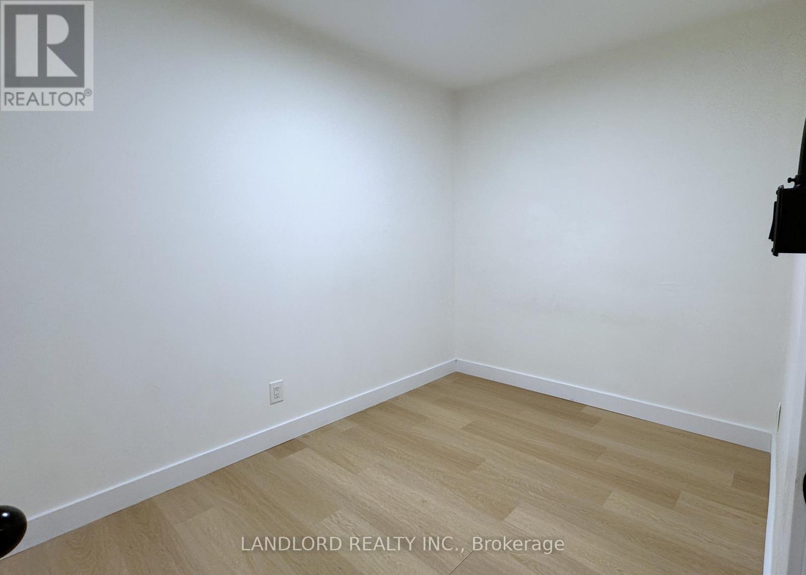 301 - 420 Eglinton Avenue E, Toronto, Ontario  M4P 1L8 - Photo 10 - C13135150