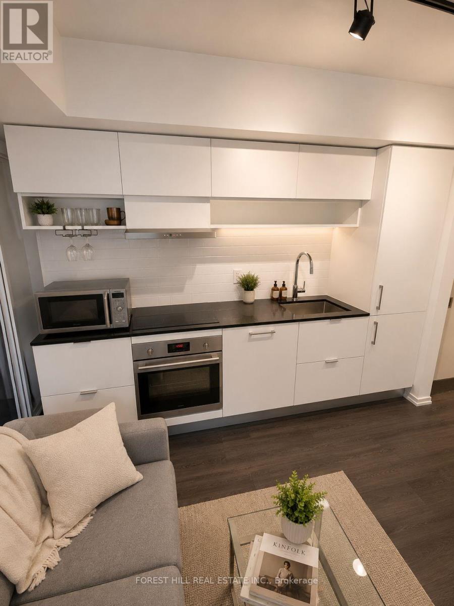 724 - 8 Hillsdale Avenue E, Toronto, Ontario  M4S 0B2 - Photo 11 - C13135214