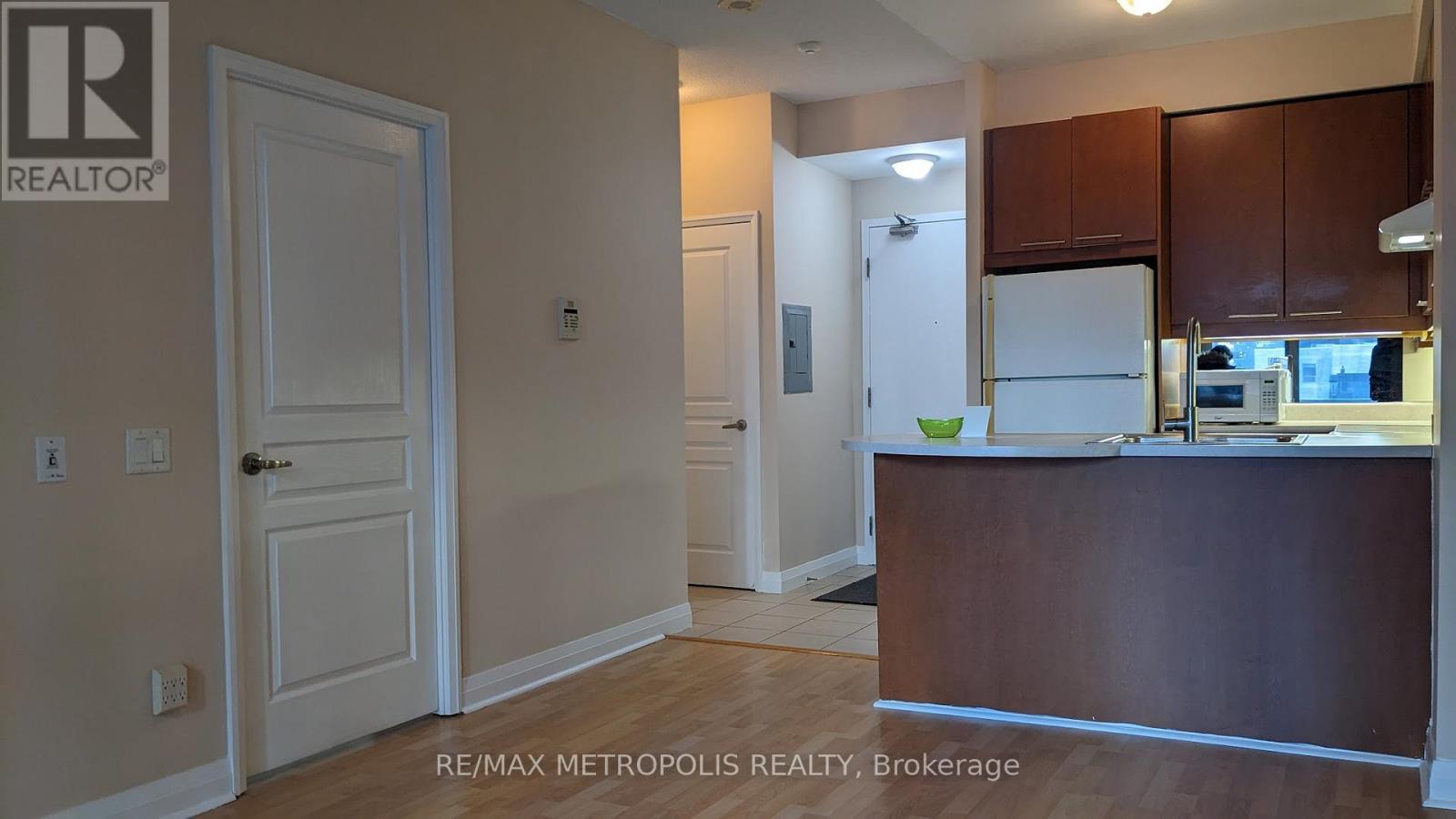 308 - 1121 Bay Street, Toronto, Ontario  M5S 3L9 - Photo 3 - C13135442
