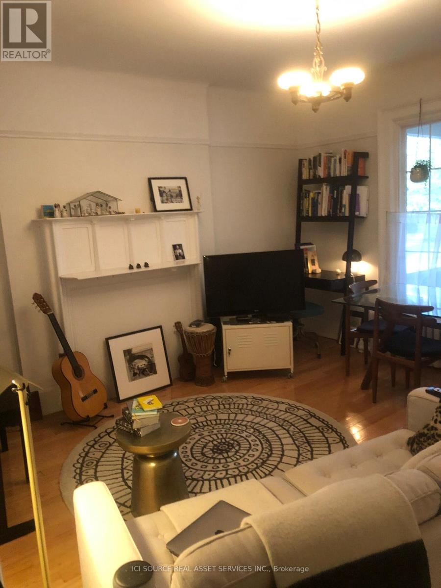 2 - 201 Crawford Street, Toronto, Ontario  M6J 2V5 - Photo 3 - C13135456