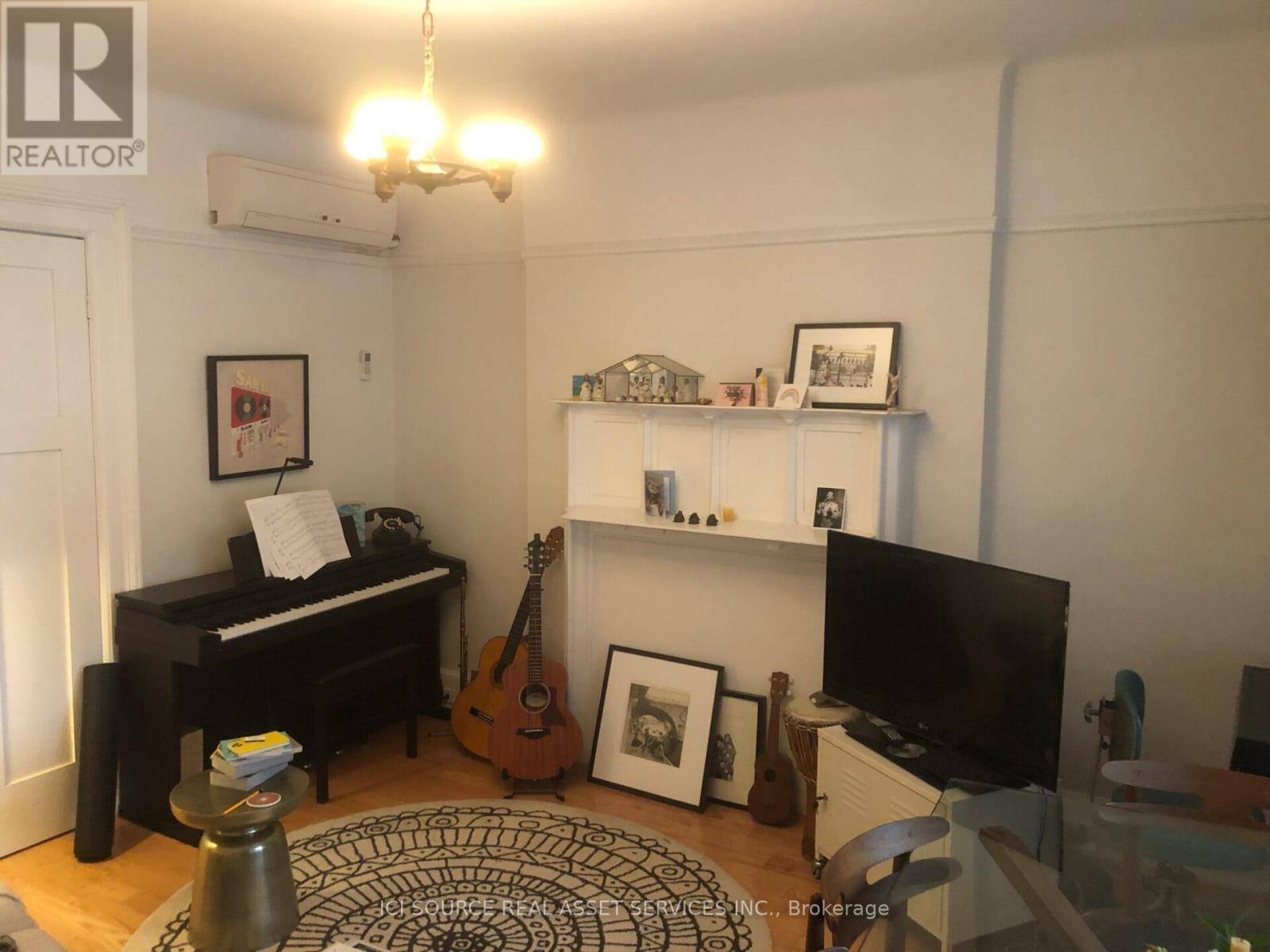 2 - 201 Crawford Street, Toronto, Ontario  M6J 2V5 - Photo 5 - C13135456