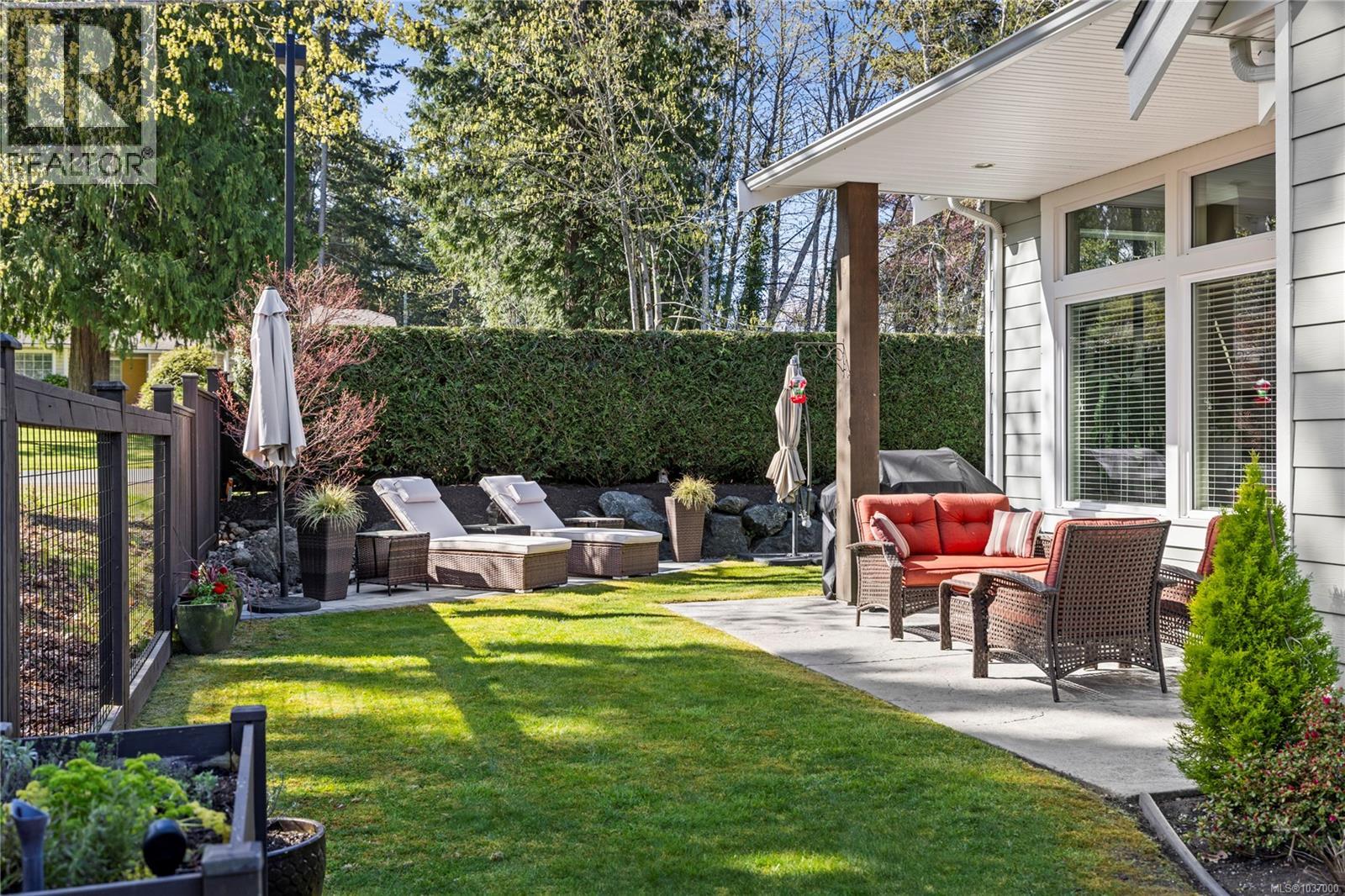 651 Eaglecrest Dr, Qualicum Beach, British Columbia  V9K 1E4 - Photo 51 - 1037000