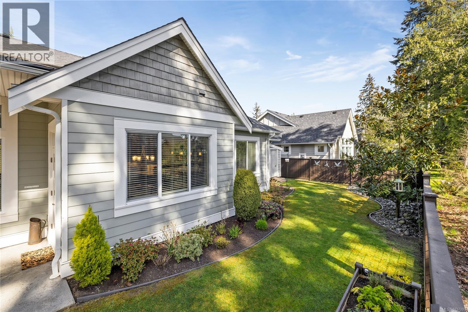 651 Eaglecrest Dr, Qualicum Beach, British Columbia  V9K 1E4 - Photo 52 - 1037000