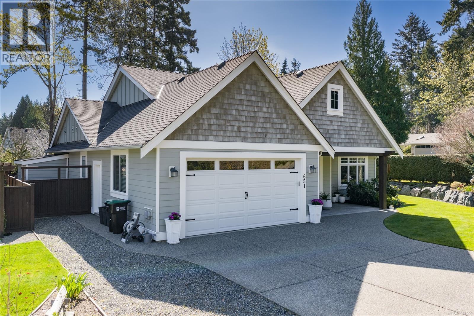 651 Eaglecrest Dr, Qualicum Beach, British Columbia  V9K 1E4 - Photo 56 - 1037000