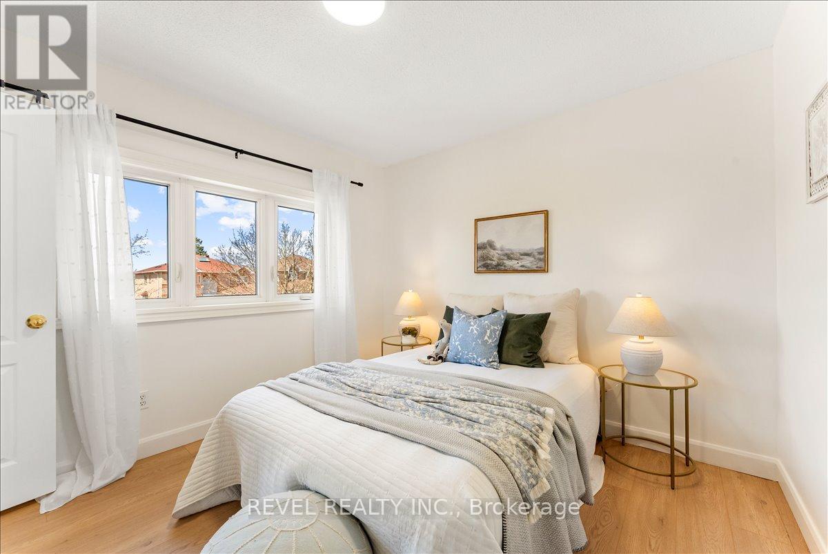 30 Linderwood Drive, Toronto, Ontario  M1C 3P8 - Photo 17 - E13135366