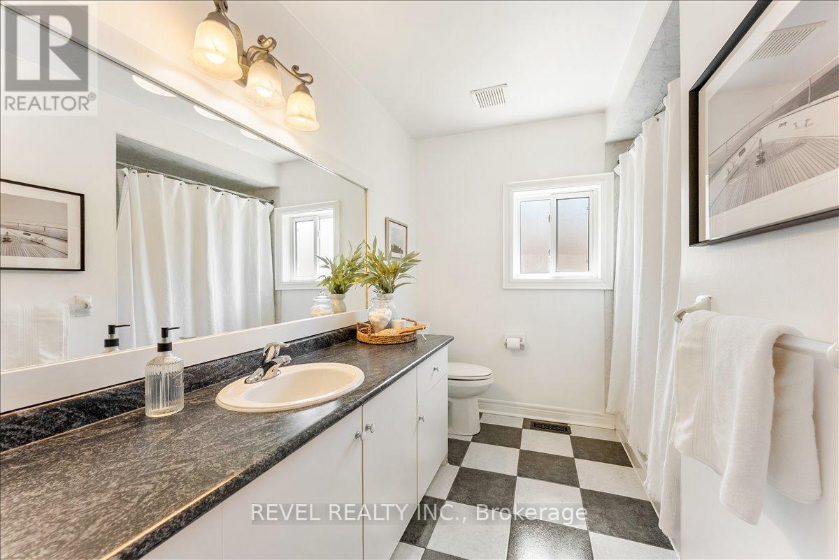 30 Linderwood Drive, Toronto, Ontario  M1C 3P8 - Photo 19 - E13135366