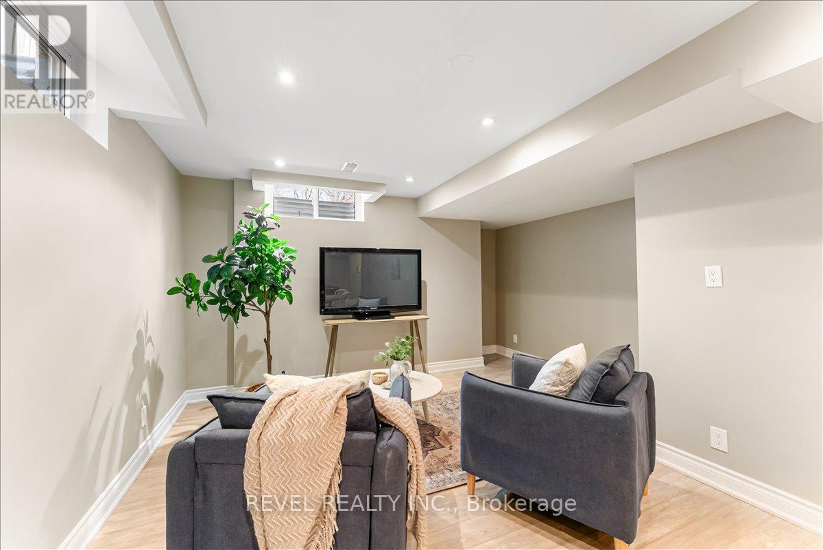 30 Linderwood Drive, Toronto, Ontario  M1C 3P8 - Photo 27 - E13135366