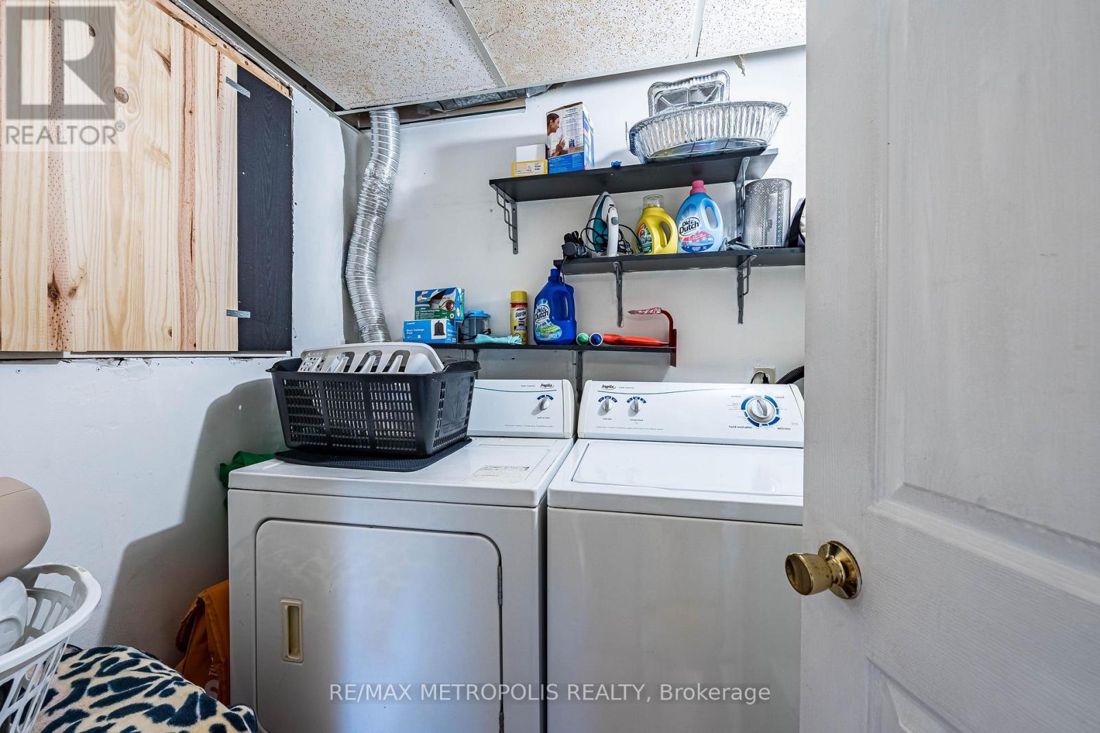Bsmt - 22 Mayflower Street, Whitby, Ontario  L1N 8A9 - Photo 13 - E13135380