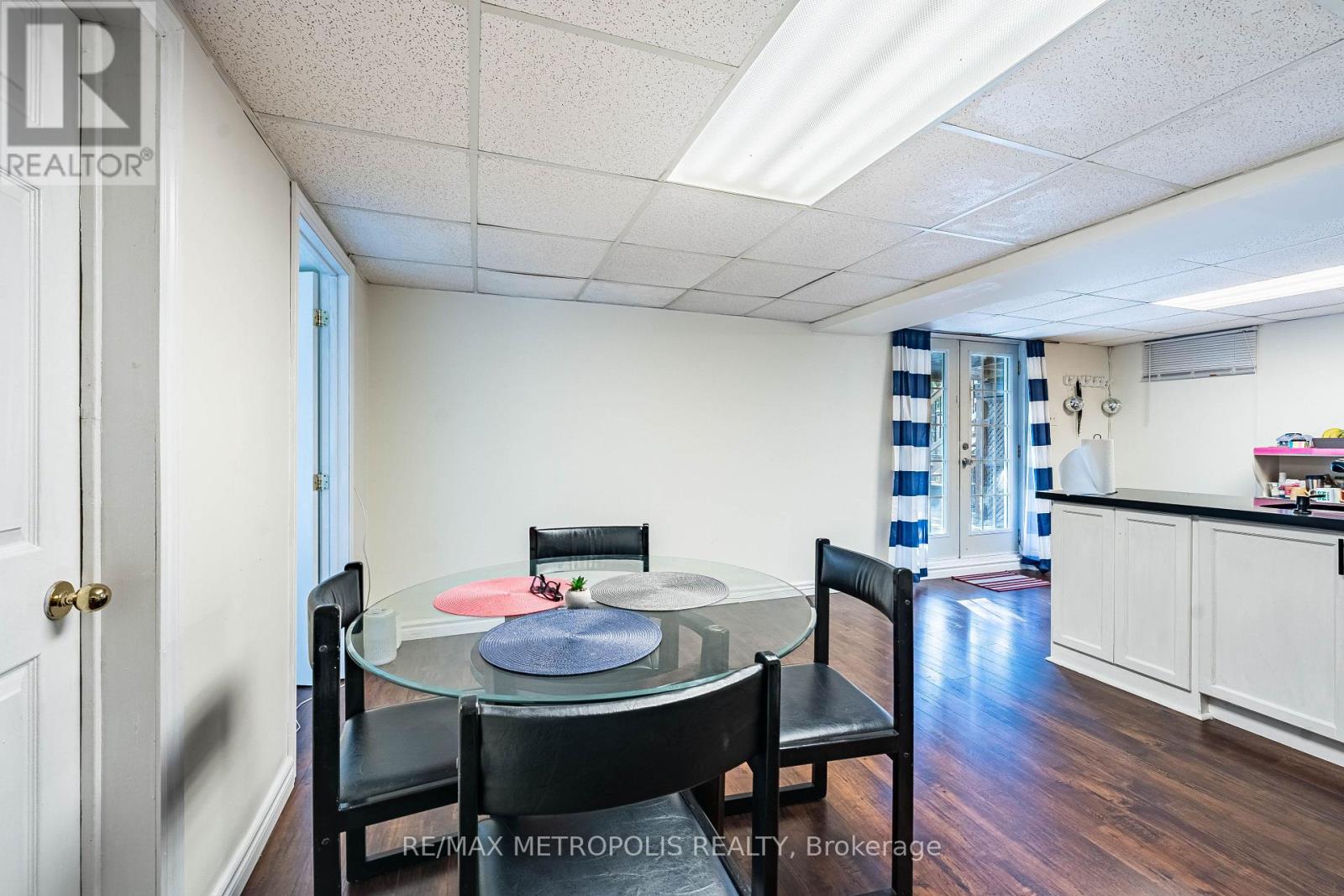 Bsmt - 22 Mayflower Street, Whitby, Ontario  L1N 8A9 - Photo 4 - E13135380