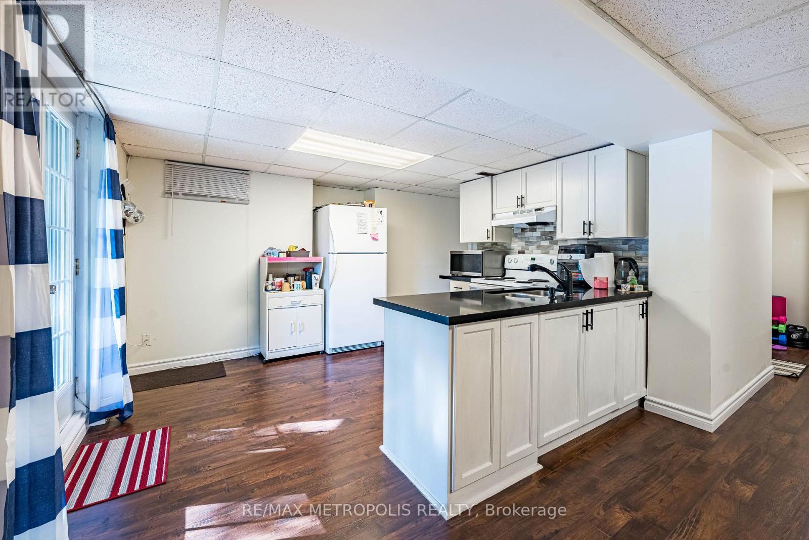 Bsmt - 22 Mayflower Street, Whitby, Ontario  L1N 8A9 - Photo 5 - E13135380