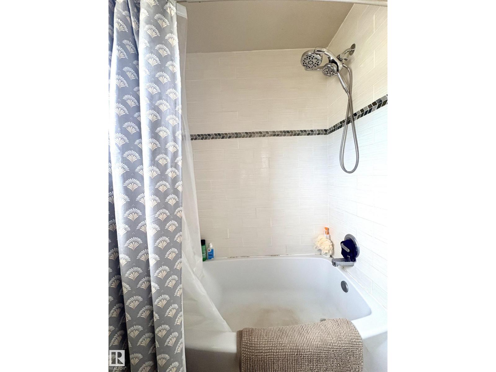 8825 137 Av Nw, Edmonton, Alberta  T5E 1Y3 - Photo 18 - E4488064