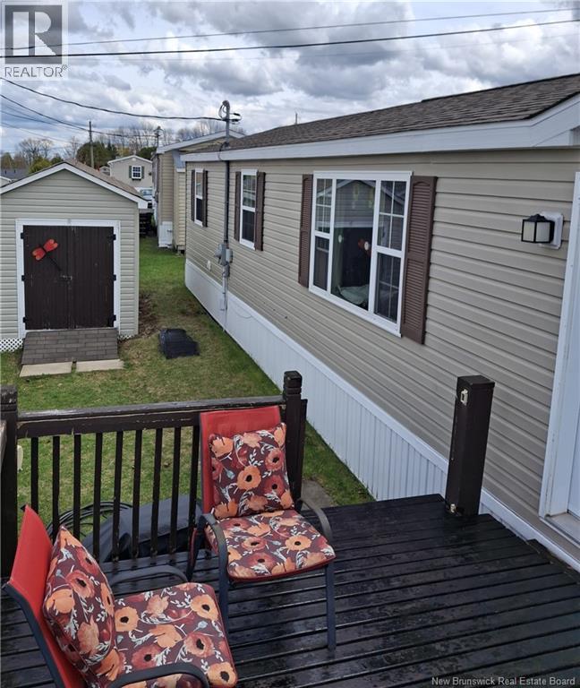 16 Senator Drive, Fredericton, New Brunswick  E3C 1L8 - Photo 4 - NB139516