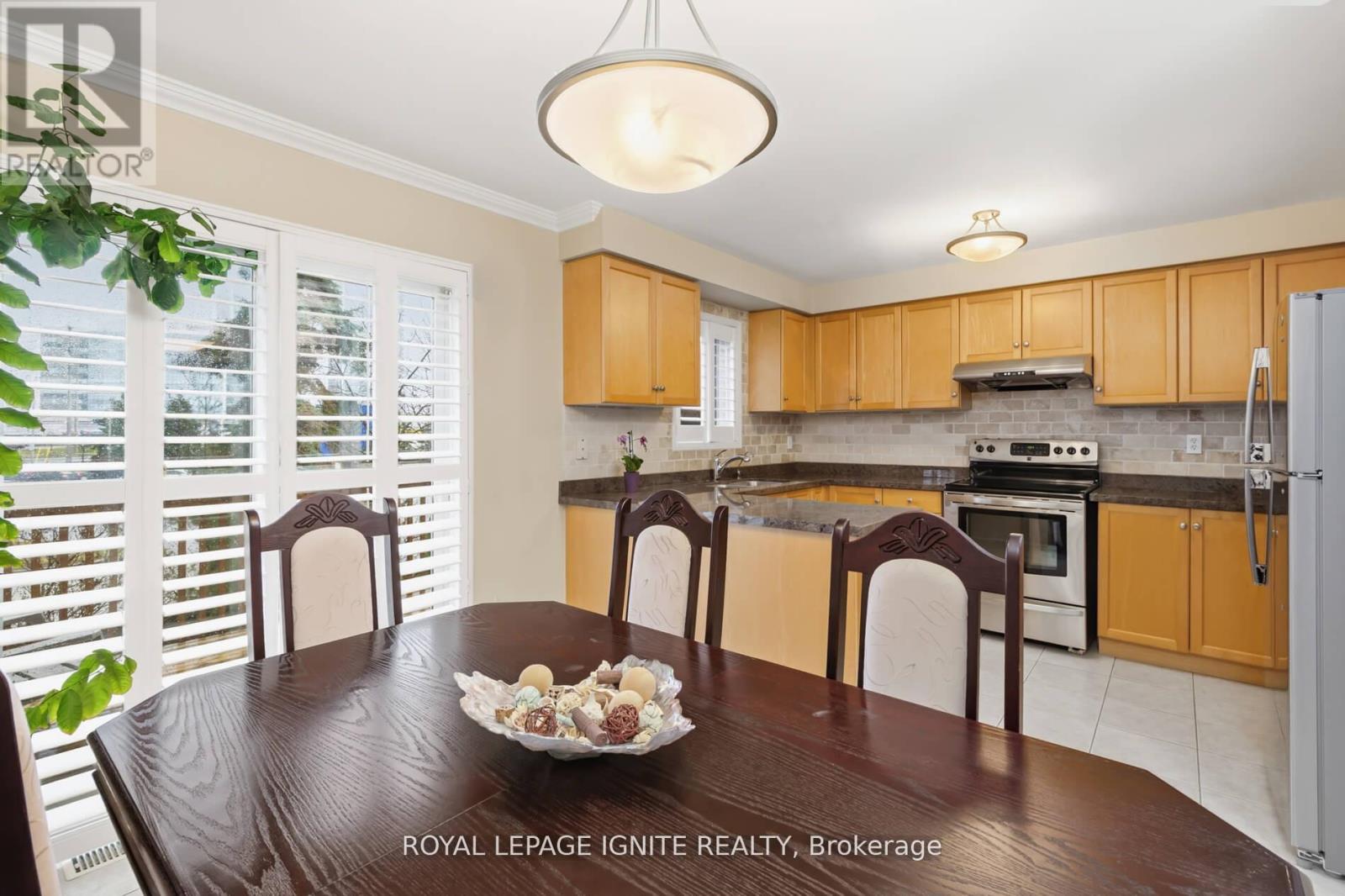 37 - 19 Foxchase Avenue, Vaughan, Ontario  L4L 9N1 - Photo 13 - N13135240