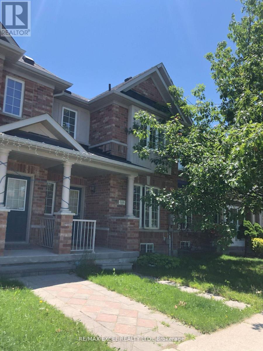 588 Hoover Park Drive, Whitchurch-Stouffville, Ontario  L4A 0S8 - Photo 1 - N13135468