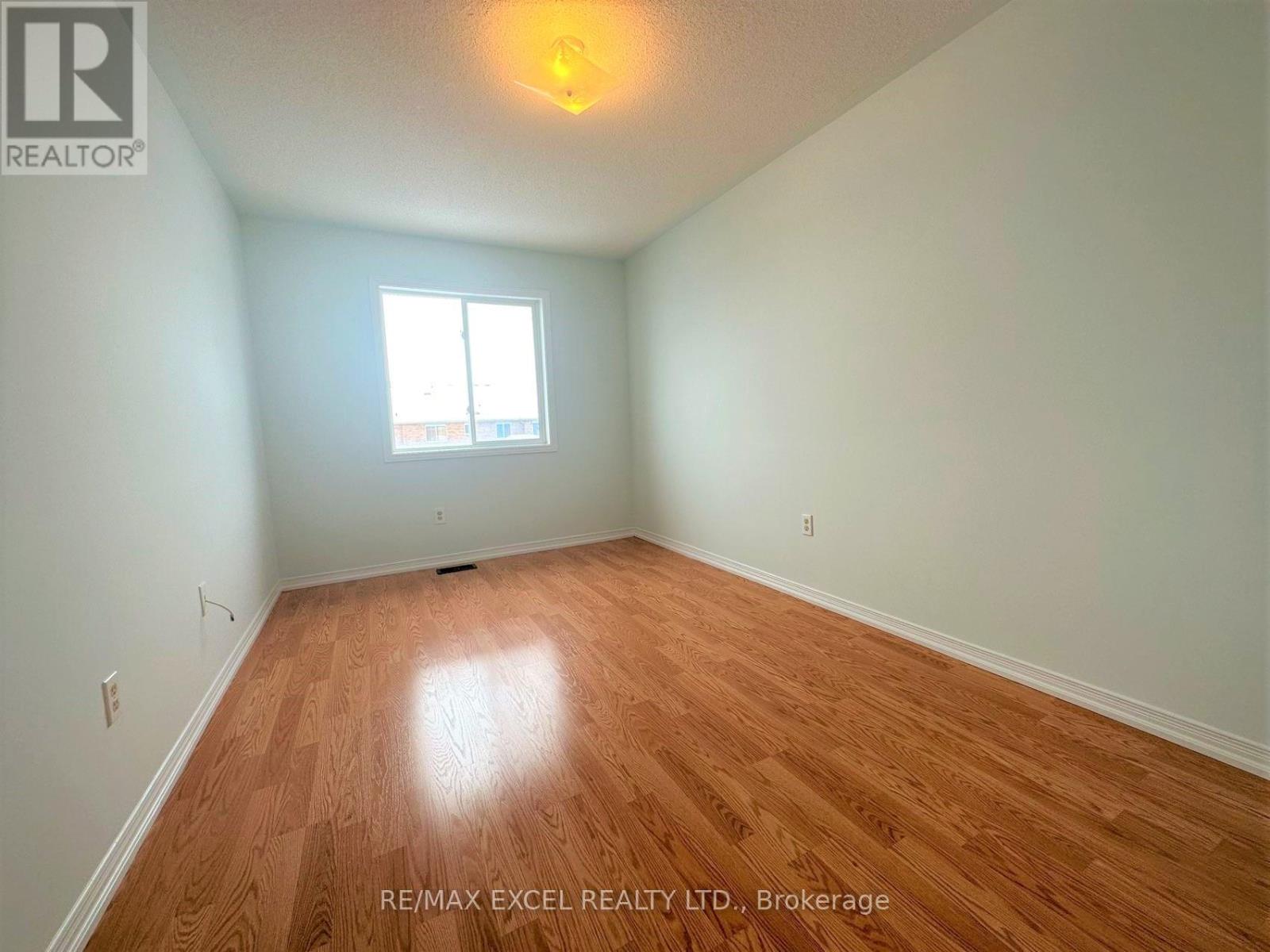 588 Hoover Park Drive, Whitchurch-Stouffville, Ontario  L4A 0S8 - Photo 13 - N13135468