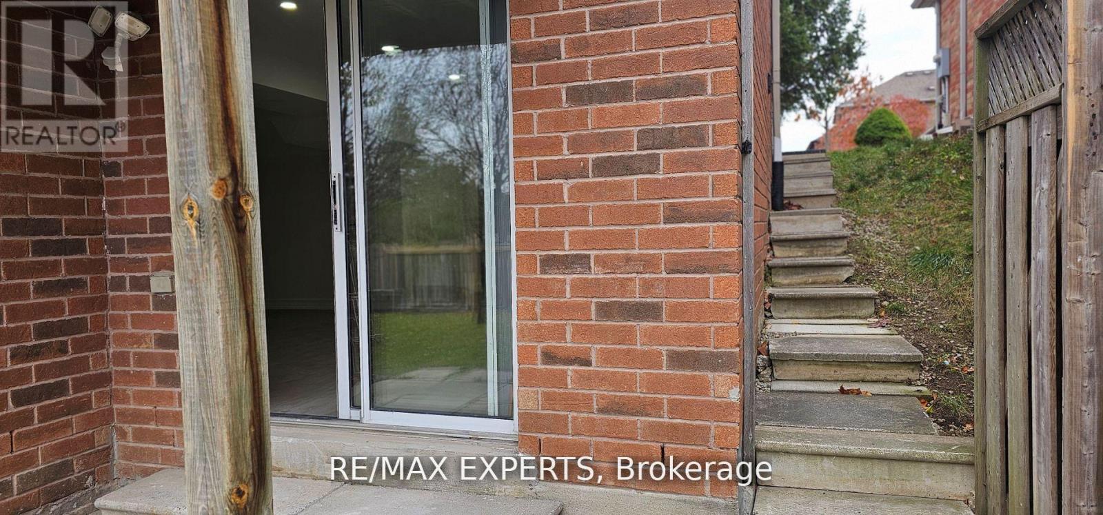 Bsmt - 221 Matthew Drive, Vaughan, Ontario  L4L 9B1 - Photo 3 - N13135470