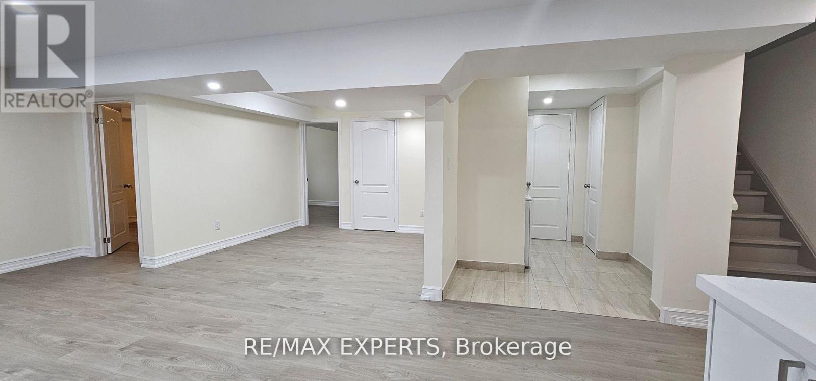 221 Matthew Drive, Vaughan, Ontario  L4L 9B1 - Photo 34 - N13135482