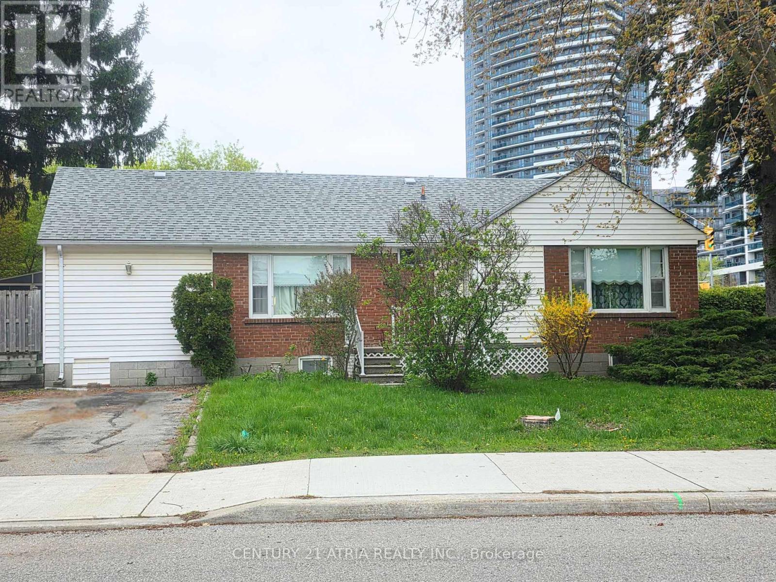 32 Meadowview Avenue, Markham, Ontario  L3T 1K5 - Photo 2 - N13135490