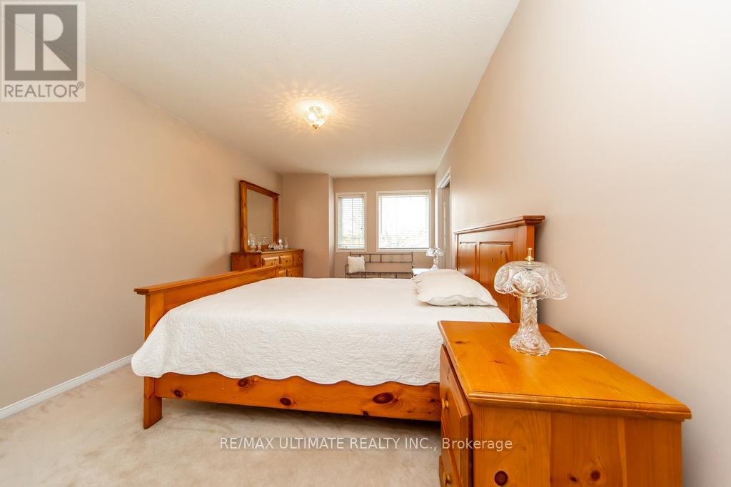 5 Twiss Drive, Barrie (Holly), Ontario  L4N 8P3 - Photo 34 - S13135180