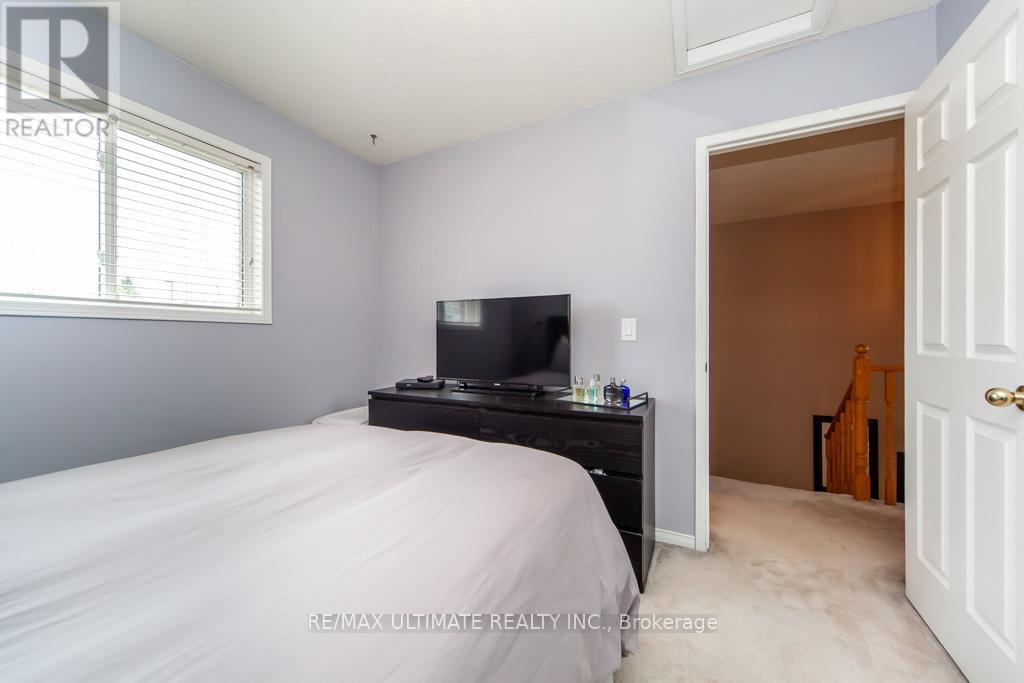 5 Twiss Drive, Barrie (Holly), Ontario  L4N 8P3 - Photo 39 - S13135180