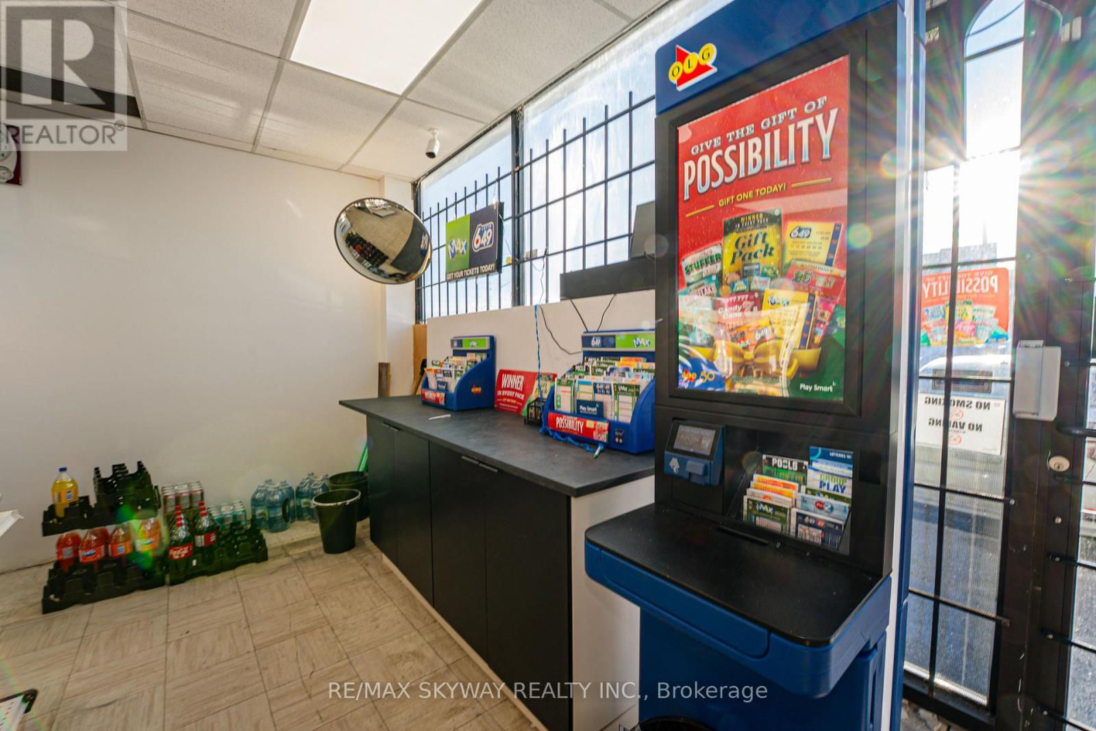 01 - 1125 Dundas Street E, Mississauga, Ontario  L4Y 2C4 - Photo 10 - W13135192