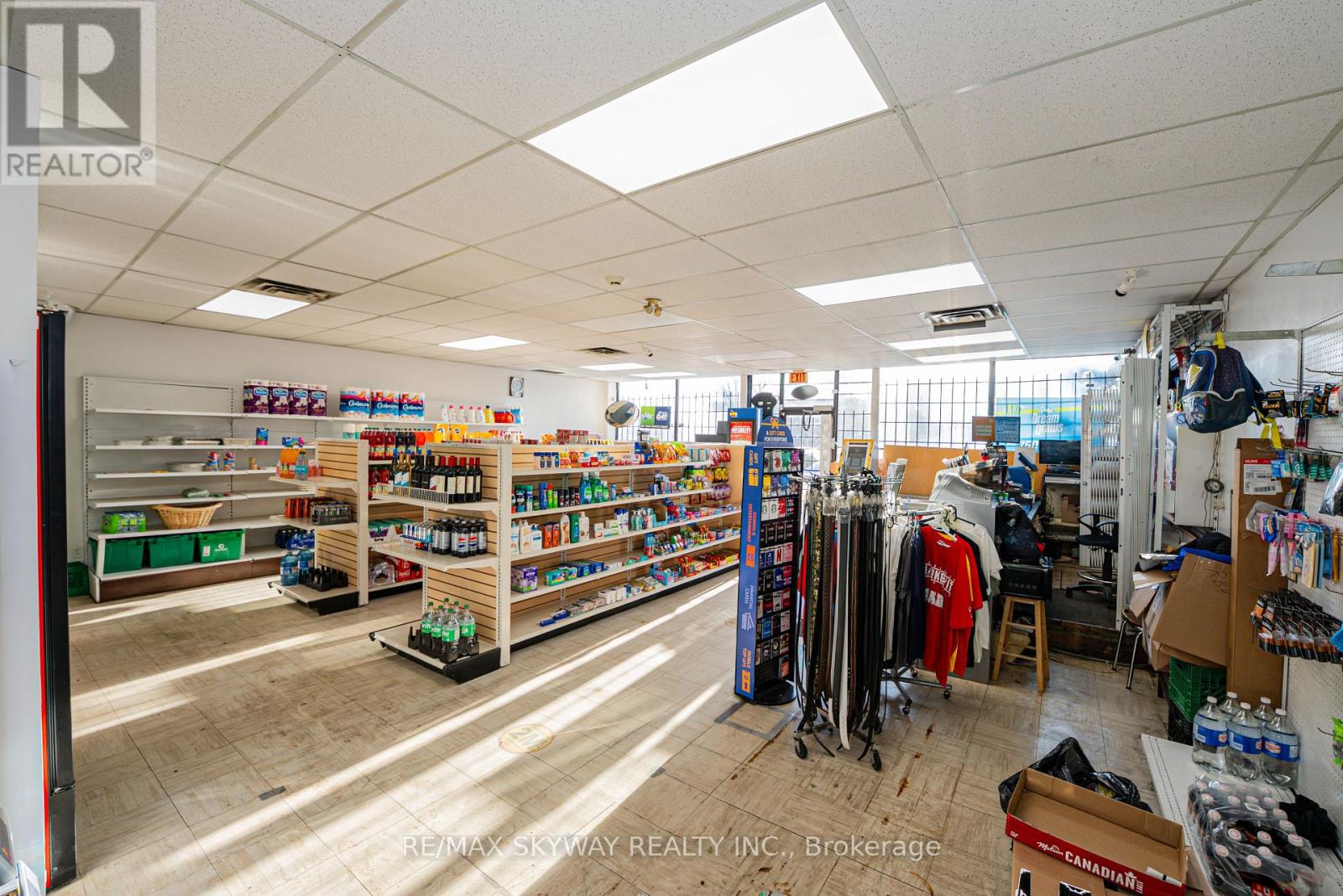 01 - 1125 Dundas Street E, Mississauga, Ontario  L4Y 2C4 - Photo 3 - W13135192