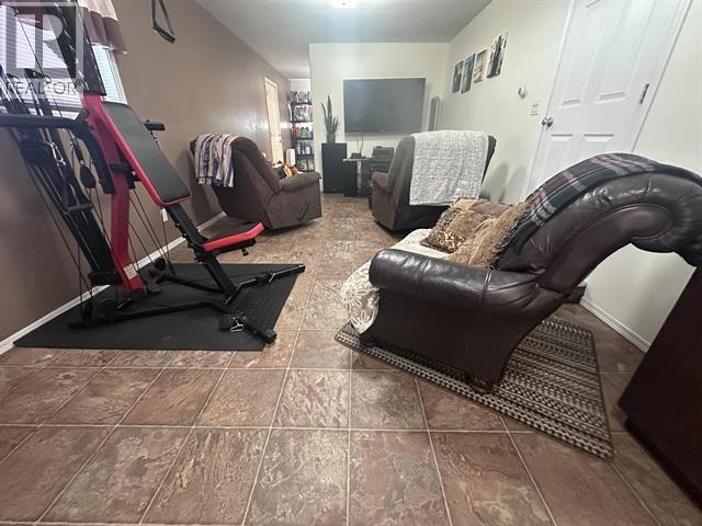 5228 42 Street, Fort Nelson, British Columbia  V0C 1R0 - Photo 18 - R3124132
