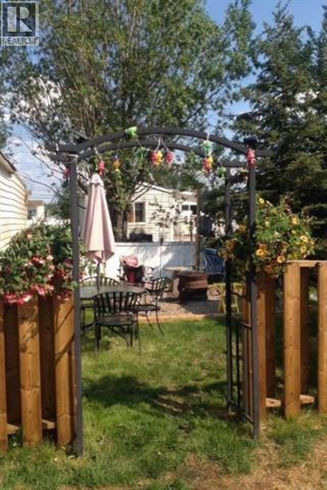 5228 42 Street, Fort Nelson, British Columbia  V0C 1R0 - Photo 28 - R3124132