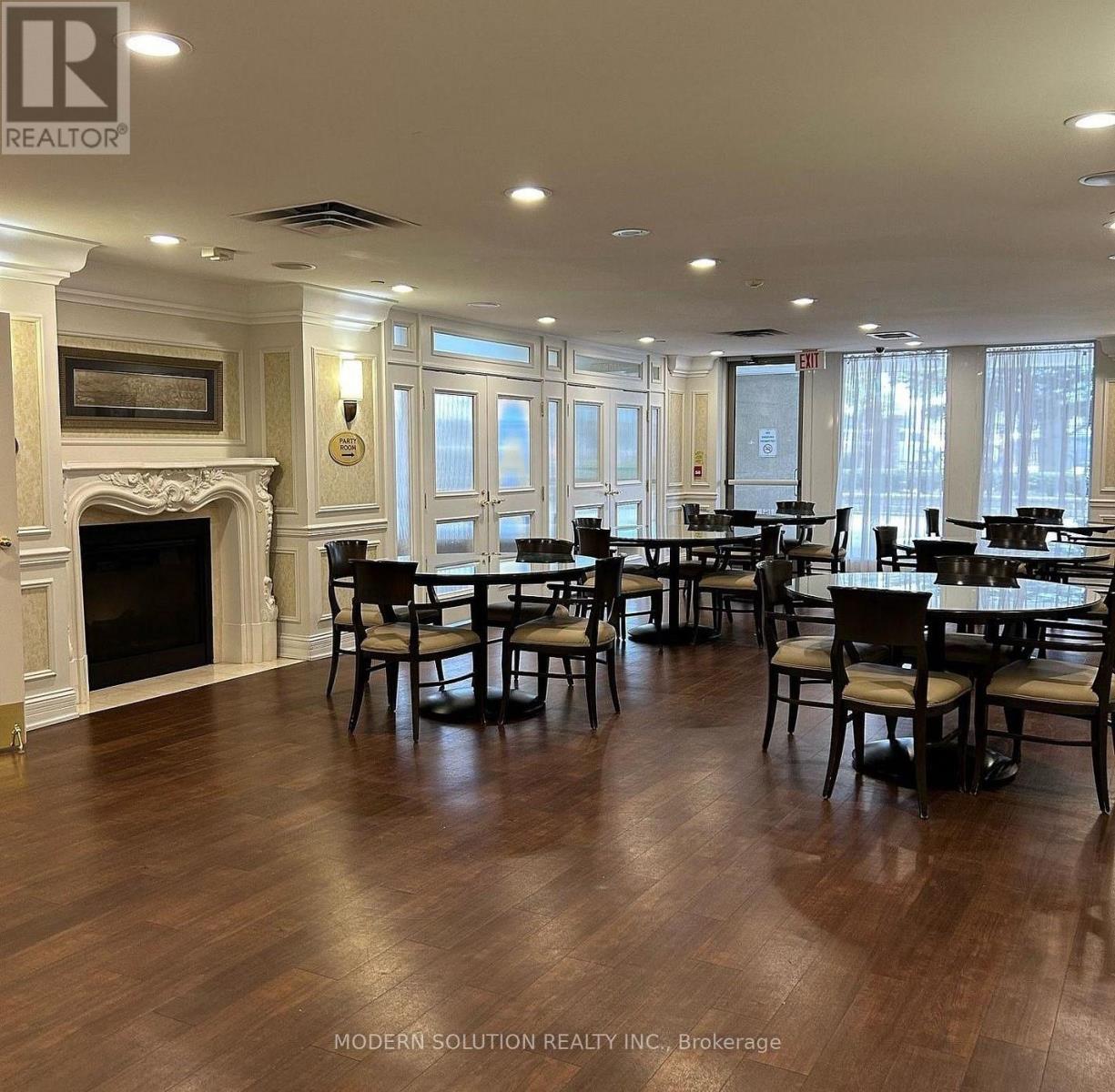 1804 - 35 Kingsbridge Garden Circle, Mississauga, Ontario  L5R 3Z5 - Photo 18 - W13135274