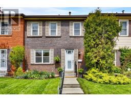 62 - 2825 GANANOQUE DRIVE, Mississauga, Ontario