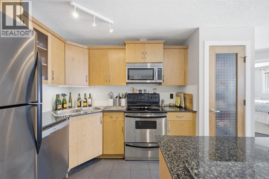 212, 317 19 Avenue SW, Calgary, Alberta  T2S 0E1 - Photo 5 - A2293757