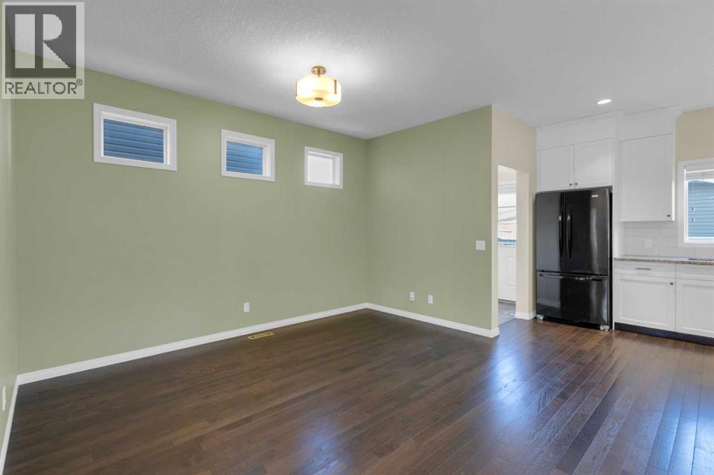 24 Fireside Burrow, Cochrane, Alberta  T4C 0T3 - Photo 5 - A2308248