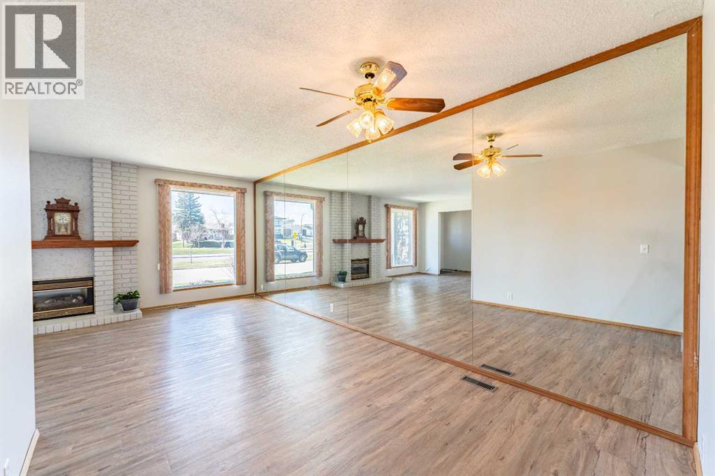 3320 Temple Road NE, Calgary, Alberta  T1Y 3A9 - Photo 7 - A2308896