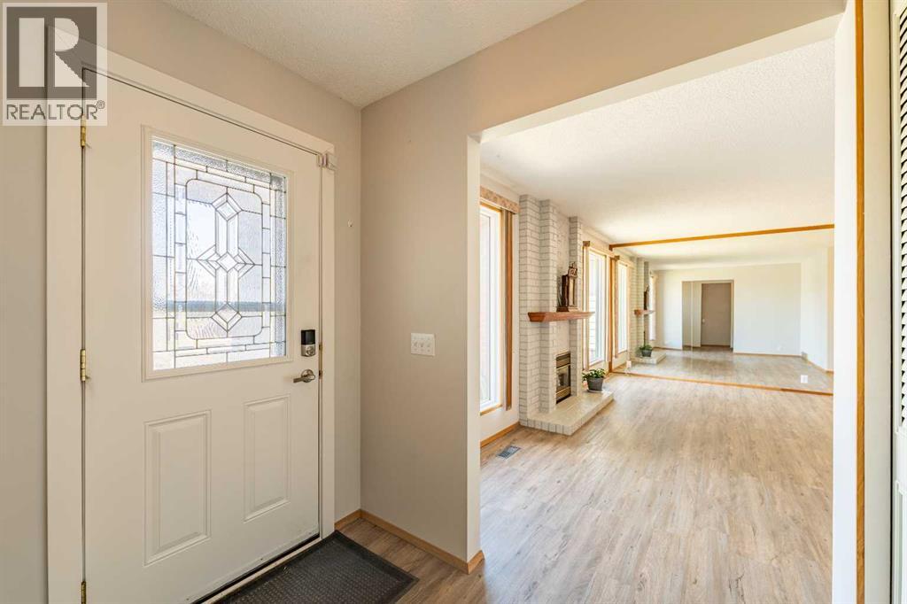 3320 Temple Road NE, Calgary, Alberta  T1Y 3A9 - Photo 2 - A2308896