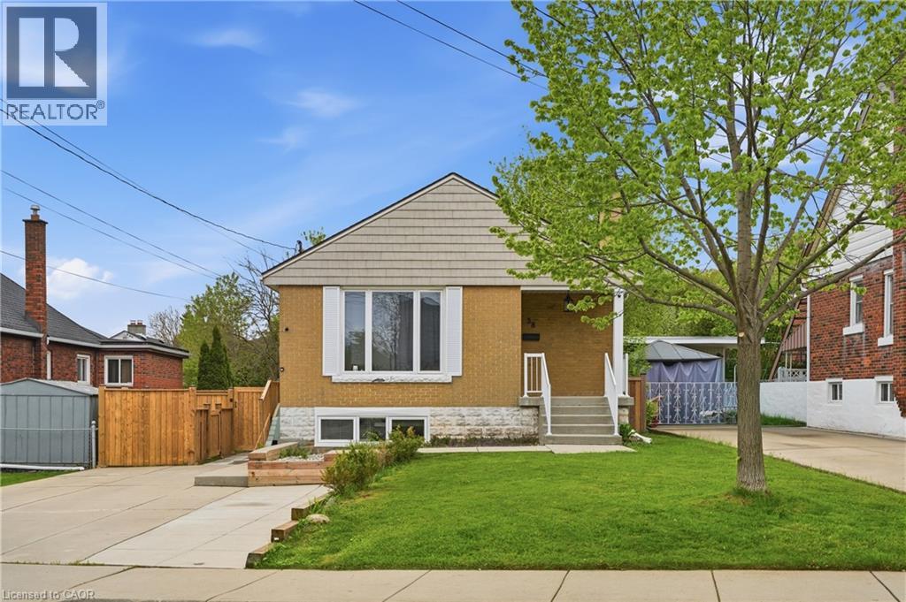 38 DUNKIRK Drive Unit# B, Hamilton, Ontario