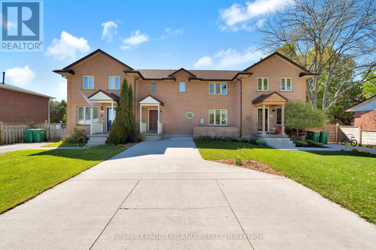 B - 129 Symes Street N, Southwest Middlesex, Ontario  N0L 1M0 - Photo 2 - X13135684