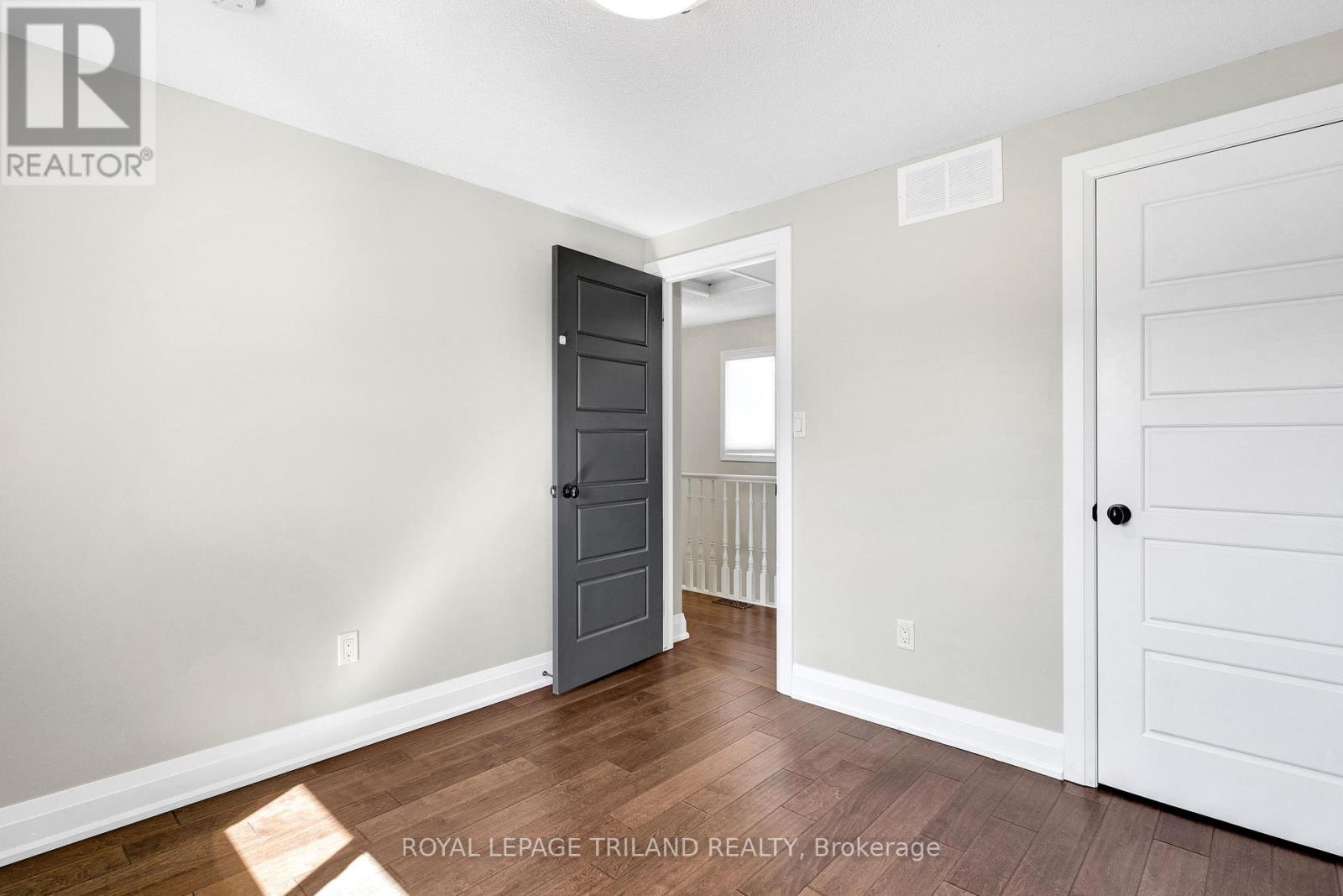 B - 129 Symes Street N, Southwest Middlesex, Ontario  N0L 1M0 - Photo 27 - X13135684