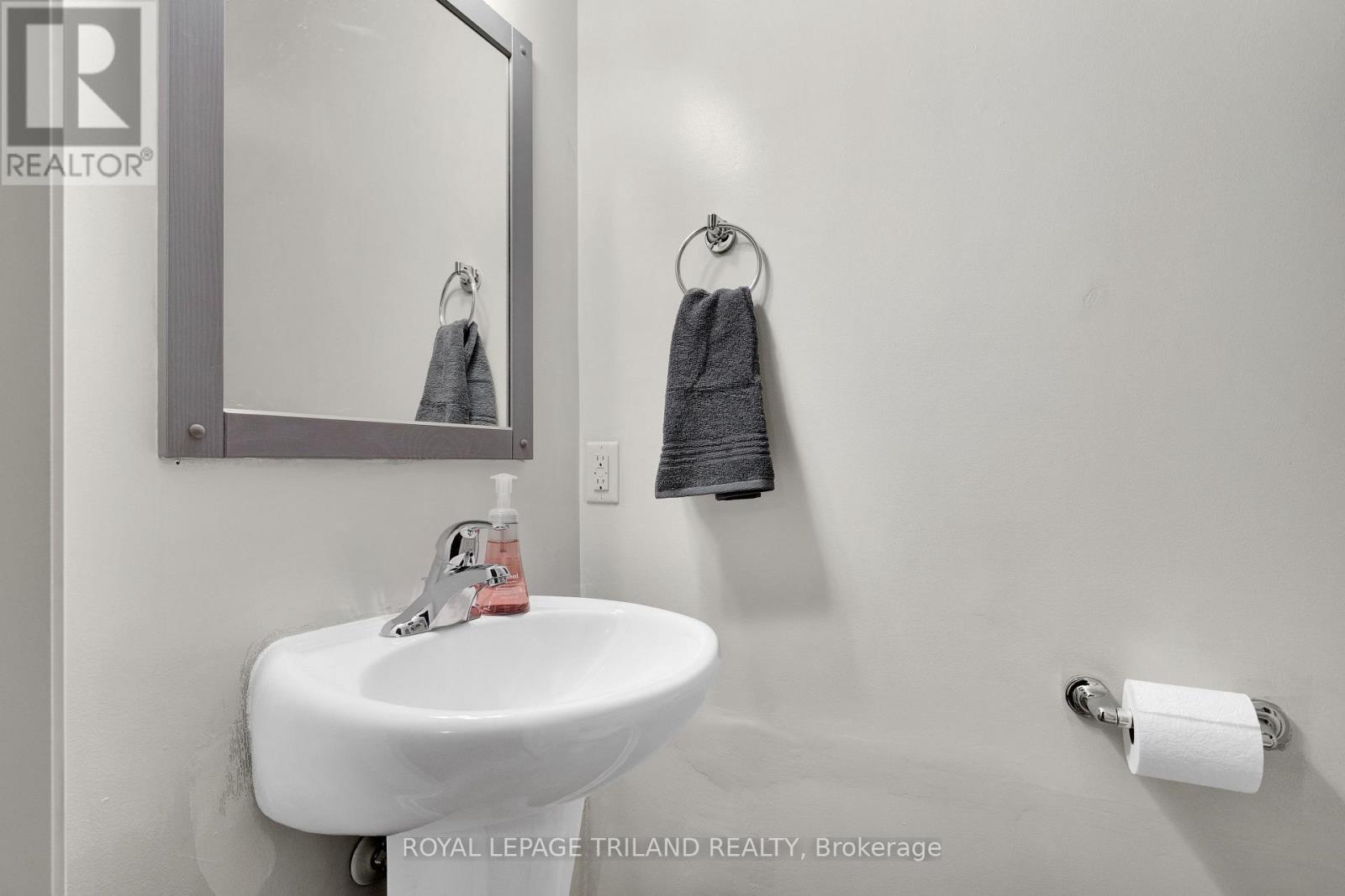 B - 129 Symes Street N, Southwest Middlesex, Ontario  N0L 1M0 - Photo 32 - X13135684