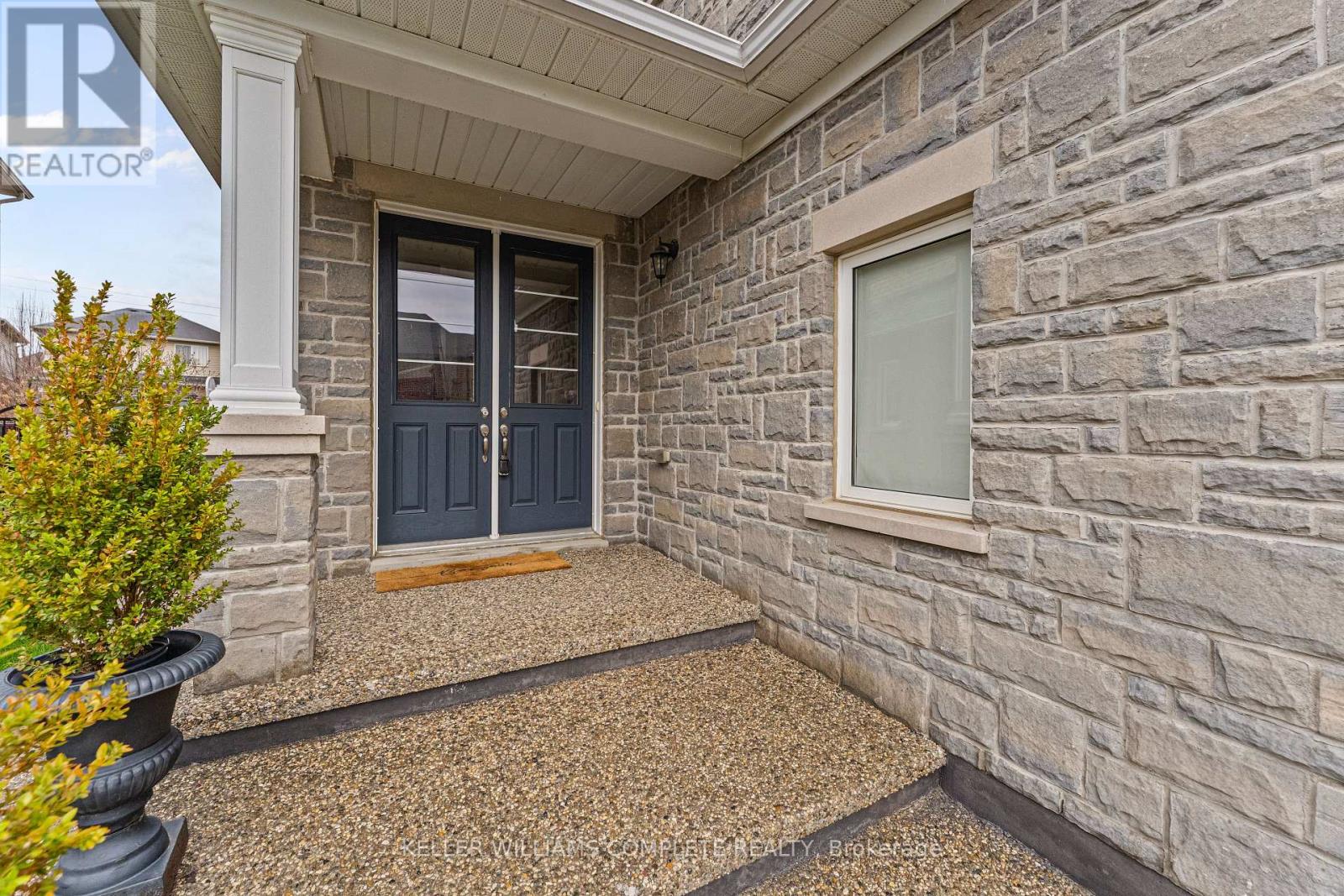 139 Vinton Road, Hamilton, Ontario L9K 0G7 - Photo 4 - X13135276