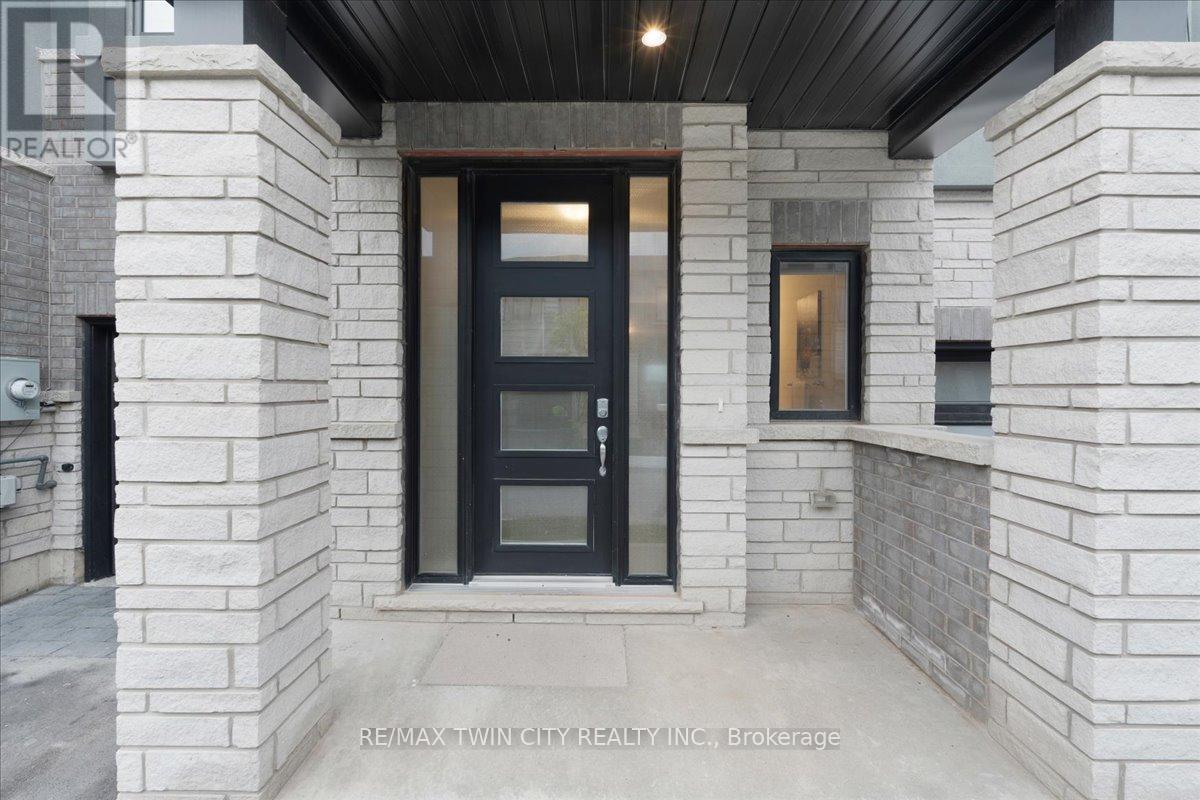43 - 155 Equestrian Way, Cambridge, Ontario  N3E 0E8 - Photo 2 - X13135280