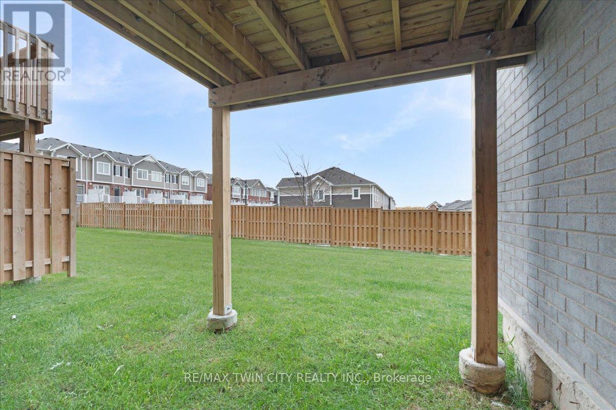 43 - 155 Equestrian Way, Cambridge, Ontario  N3E 0E8 - Photo 37 - X13135280