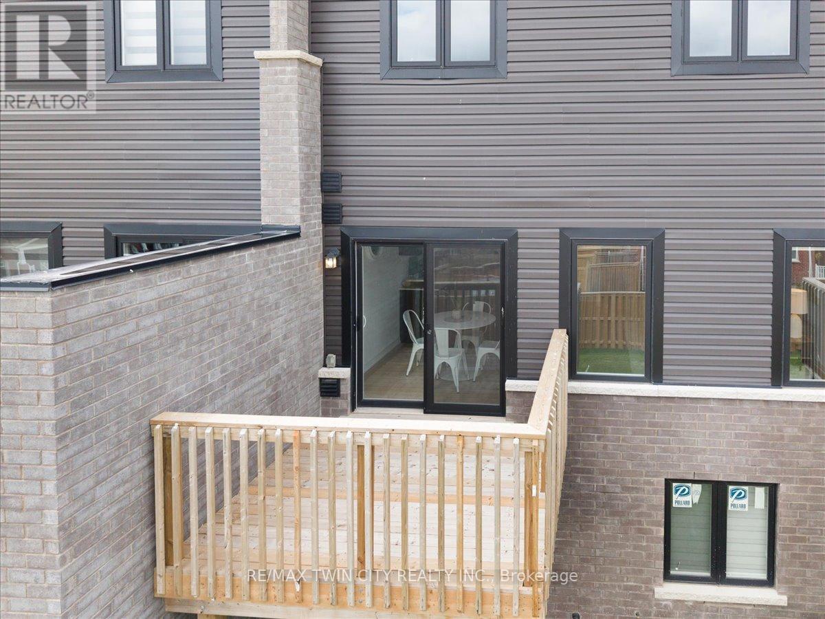 43 - 155 Equestrian Way, Cambridge, Ontario  N3E 0E8 - Photo 39 - X13135280