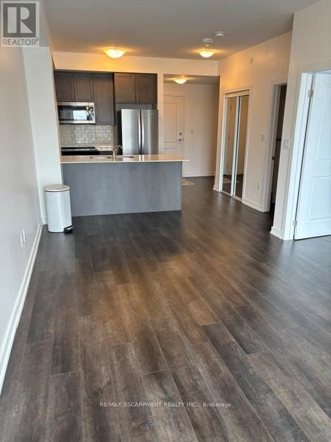 527 - 10 Mallard Trail, Hamilton (Waterdown), Ontario  L8B 2A7 - Photo 9 - X13135286