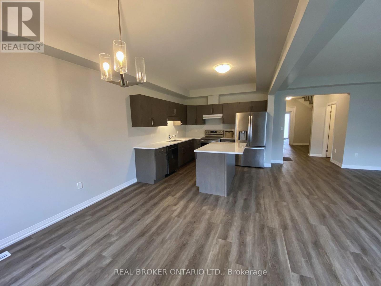 70 Samuel Avenue, Pelham, Ontario  L0S 1E1 - Photo 3 - X13135324