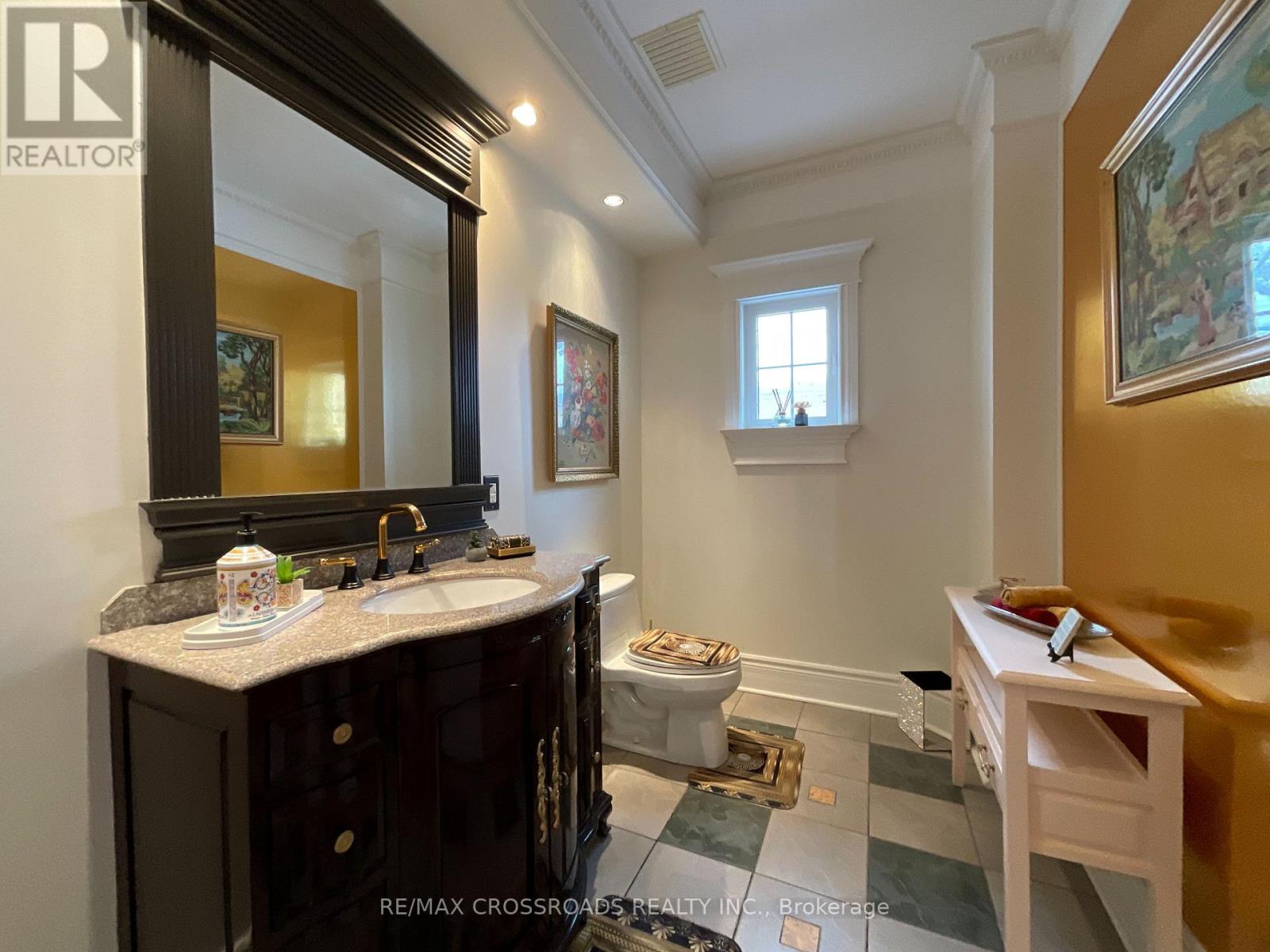 129 Lakeland Crescent, Richmond Hill, Ontario  L4E 3A1 - Photo 11 - N13053302