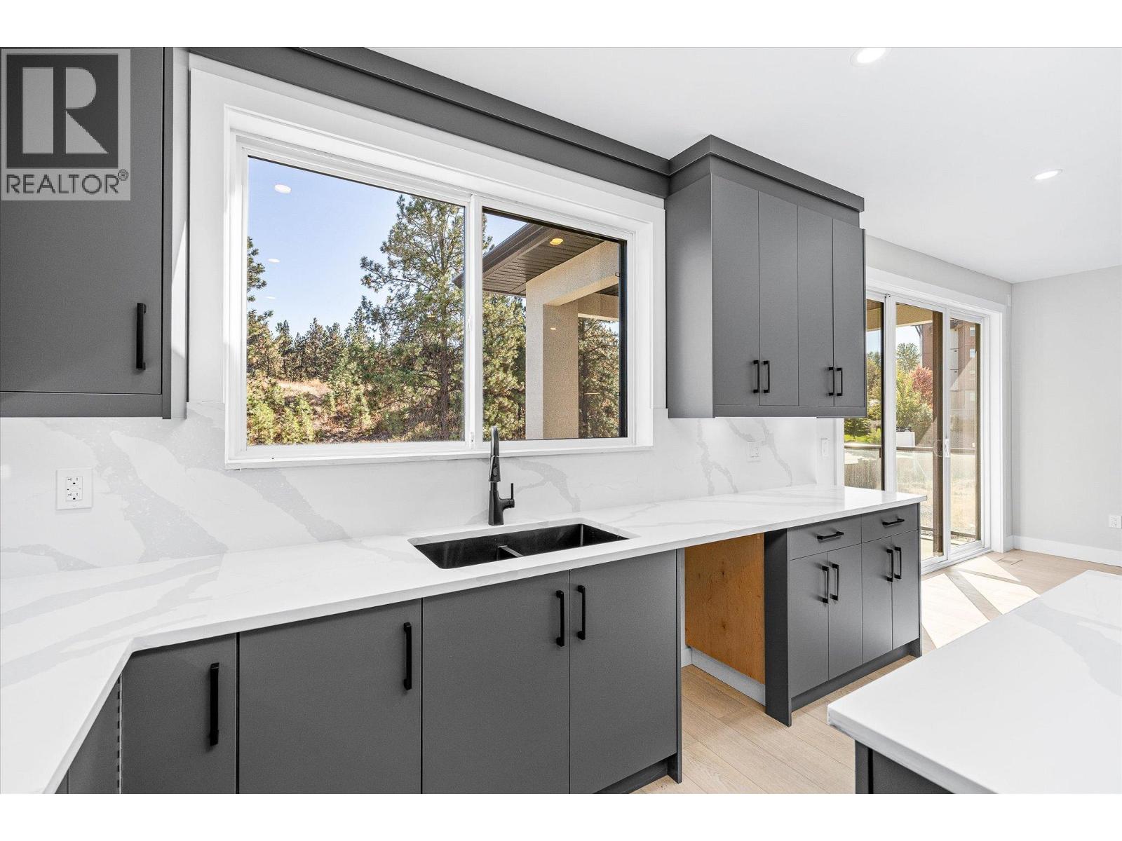 1675 Harbour View Crescent, West Kelowna, British Columbia  V1Z 4E1 - Photo 5 - 10387653