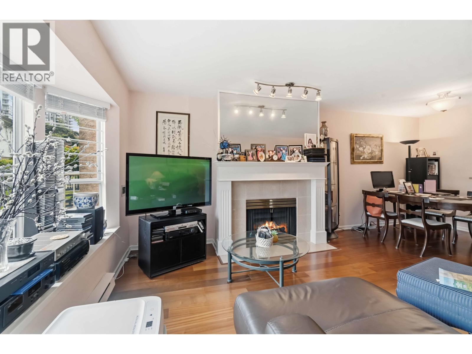 106 5568 Barker Avenue, Burnaby, British Columbia  V5H 2N9 - Photo 10 - R3124232